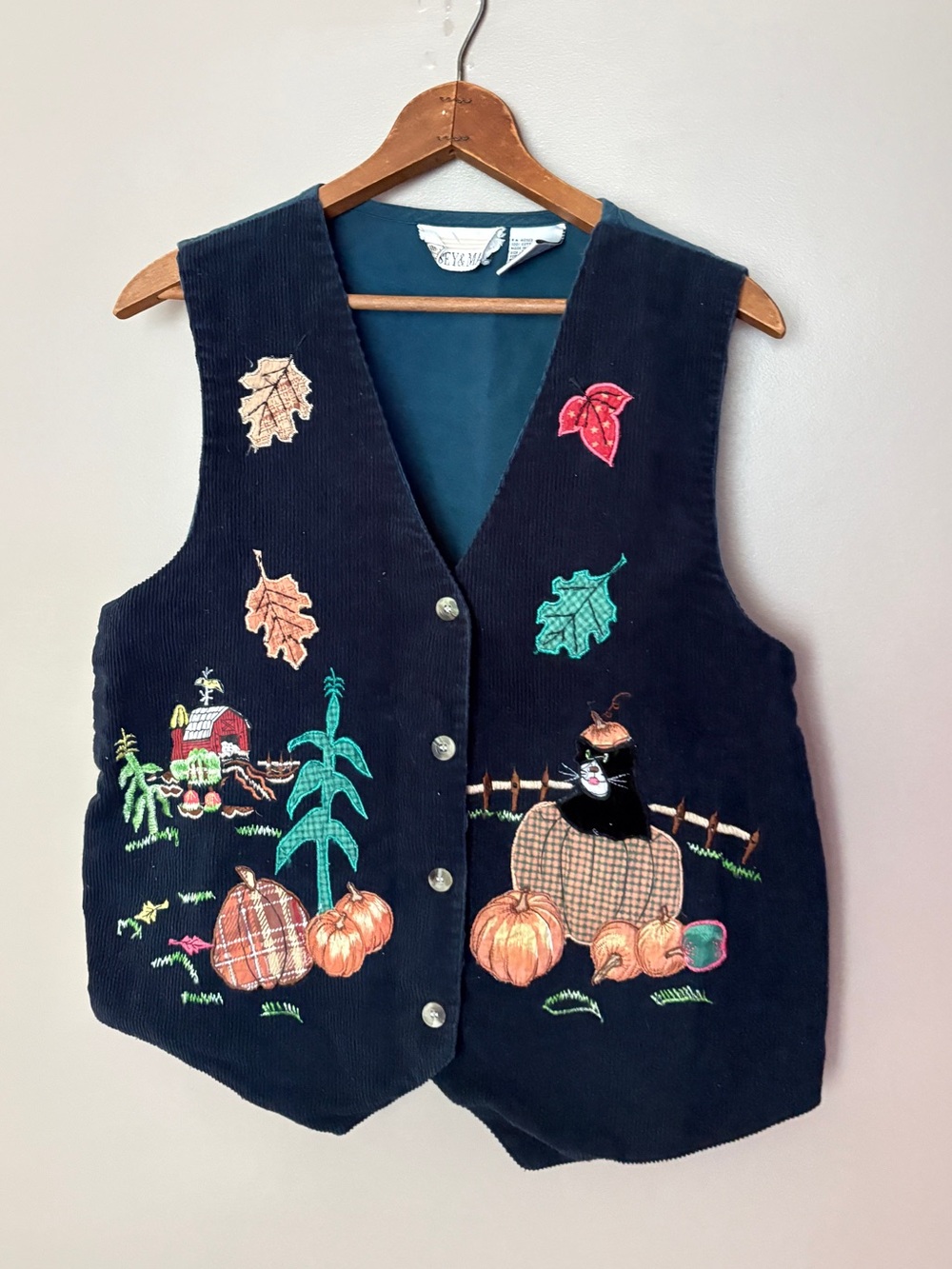 Vintage 90s Casey & Max Corduroy Vest fall Halloween cat pumpkin embroidered L